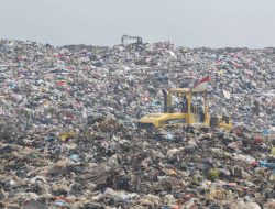 Pemprov Jabar Gelontorkan 5,8 miliar untuk TPA Sarimukti