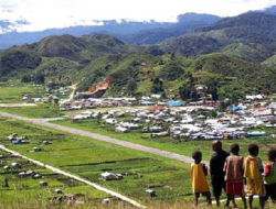 Membangun Papua Sejahtera di Bawah Payung NKRI Membangun Papua Sejahtera di Bawah Payung NKRI