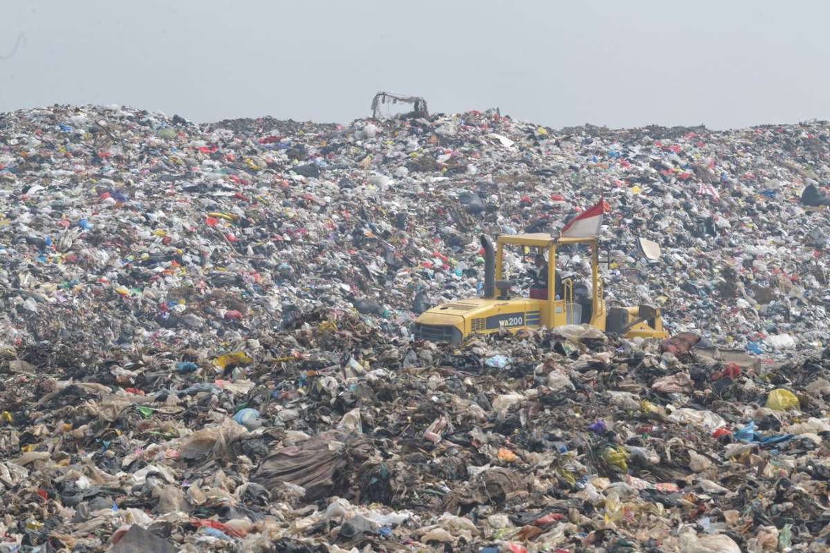 Pemprov Jabar Gelontorkan 5,8 miliar untuk TPA Sarimukti