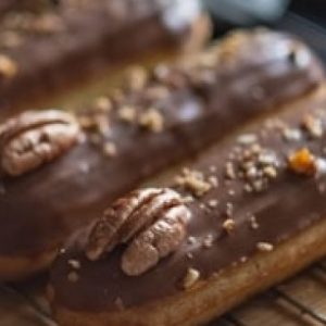 Ada Resep Eclair Coklat Nan Menggoda