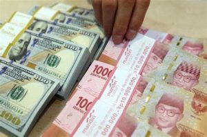 Negosiasi Dagang AS dengan China Picu Pelemahan Rupiah Terhadap Dolar