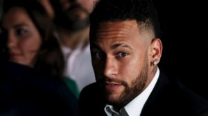 Neymar Merapat ke Barcelona
