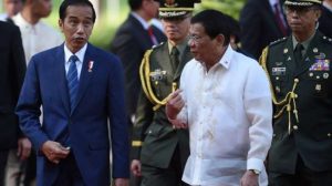 Presiden Filipina Duterte Izinkan Warga Tembak Koruptor