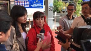 Penyiram Novel Ditangkap, Warganet Minta Dewi Tanjung Ikut Diciduk