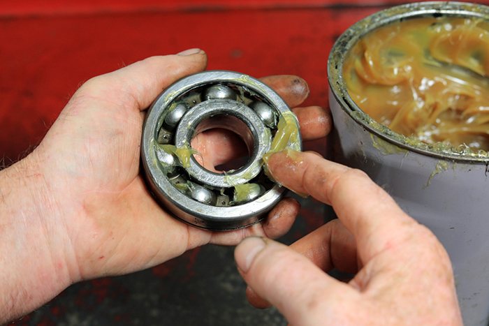 Kenali Ciri Bearing Motor yang Rusak dan Penyebabnya