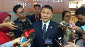 49 WN China Masuk ke Indonesia, DPR: Bukti Tidak Ada Penapisan 49 WN China Masuk ke Indonesia, DPR: Bukti Tidak Ada Penapisan