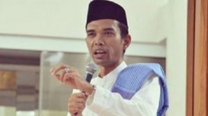Kenapa Pemerintah Larang Salat Berjamaah? Ini Penegasan Ustaz Abdul Somad