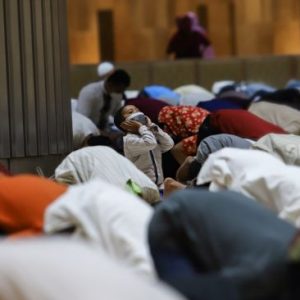 Bacaan Niat Sholat Witir Berjamaah dan Sendiri Bacaan Niat Sholat Witir Berjamaah dan Sendiri