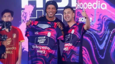 Ronaldinho: Saya Tahu Sepak Bola Indonesia dari Pemain Brasil