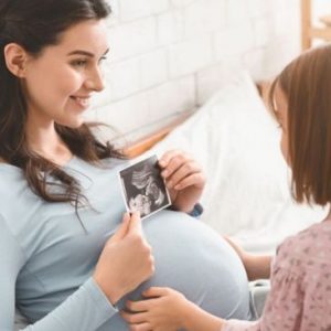 Ibu Hamil Positif Covid-19, Perlukah Anak Divaksinasi Ketika Sudah Lahir?
