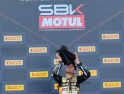 Pembalap Spanyol Alvaro Bautista Juara Dunia Race 2 WSBK Mandalika 2022