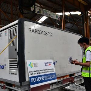 Indonesia Terima Bantuan 240 Ribu Vaksin AstraZeneca Dari Inggris