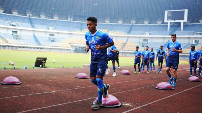 Febri Hariyadi Optimistis Persib Bisa Lanjutkan Tren Positif di Liga 1 2020
