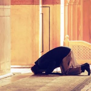 Untuk Apa Allah Menyuruh Kita Salat? Begini Jawaban Buya Syakur