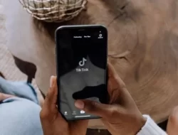8 Cara Dapat Uang Dari Tiktok, Gak Perlu Pakai Hape Mahal