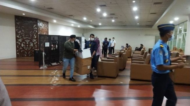 Raup Rp1,8 M dari Alat Tes Covid Bekas, Begini Peran Manajer Kimia Farma Cs