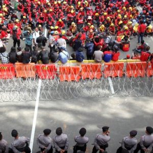 Besok, Polisi Sediakan Tes Covid-19 Antigen saat Massa Buruh Demo May Day