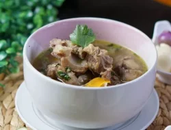 Resep Kaledo Khas Palu, Rebusan Tulang Sapi Campur Singkong