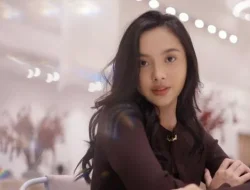 Lyodra Ginting Tampil Modis dengan Busana Asimetris saat Manggung