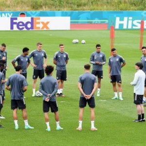 Inggris Vs Jerman, Joachim Loew Minta Thomas Muller Cs Jangan Gugup