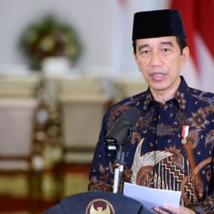 Pandemi Belum Reda, Jokowi Pastikan Bansos dan Insentif Terus Diberikan