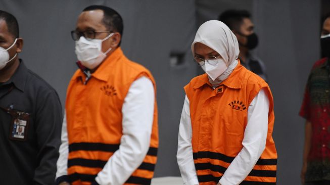 Kasus Bupati Puput, Ketua DPD NasDem Probolinggo, Mahasiswa hingga Suharto Diperiksa KPK