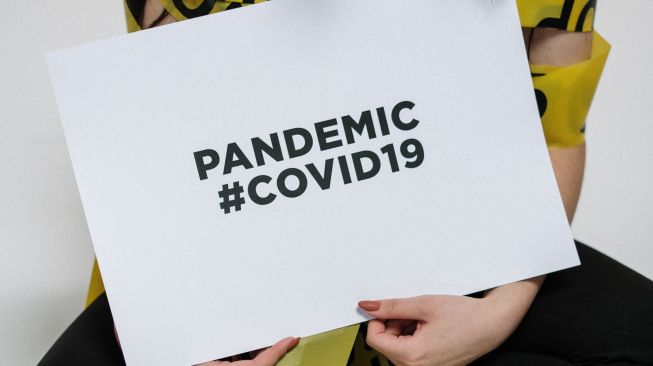 Kasus Covid-19 di Indonesia Meroket Hingga Nyaris Seribu