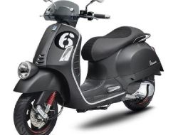 Vespa GTV 300 2023, Menguak Keindahan Klasik dengan Inovasi Modern dan Performa Bertenaga
