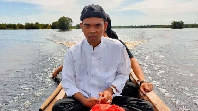 Ditanya Jemaah Kenapa Hidup di Dunia Banyak Cobaan, Begini Ceramah Ustaz Abdul Somad
