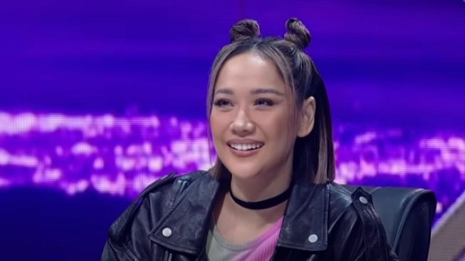 BCL Terharu Dengar Lagu Ciptaan Danar