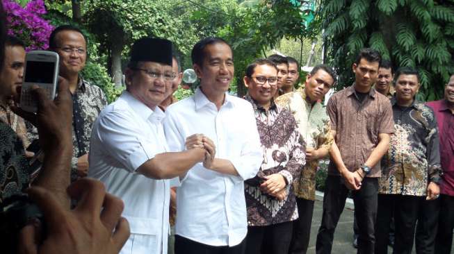 Qodari: Tiga Periode Bukan Soal Jokowi, Tapi Jokowi – Prabowo 2024