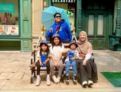 Liburan ke Singapura Desta Bawa Anak dan Natasha Rizky